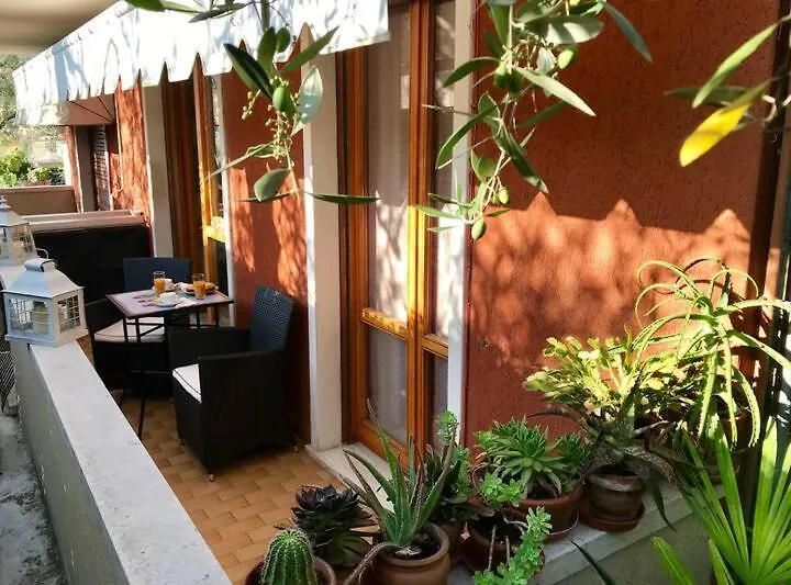 Apartment Riki'S Home In Malcesine Italy